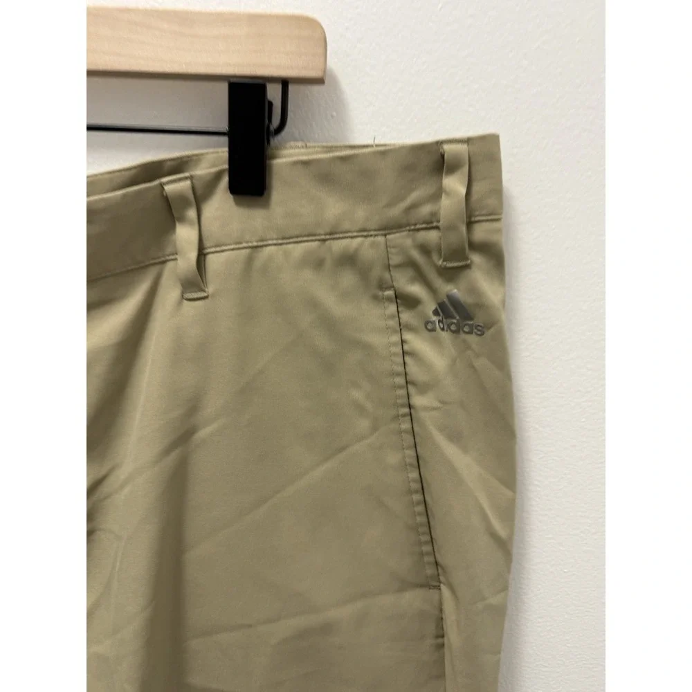 Adidas‎ Golf Shorts Mens 38 Khaki Beige Flat Front Performance Stretch Casual